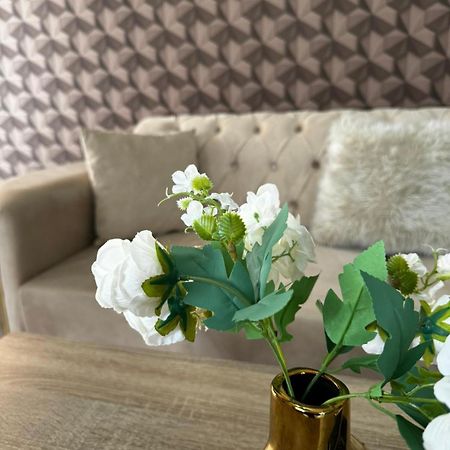 Версай Apartment คาซานลัก ภายนอก รูปภาพ