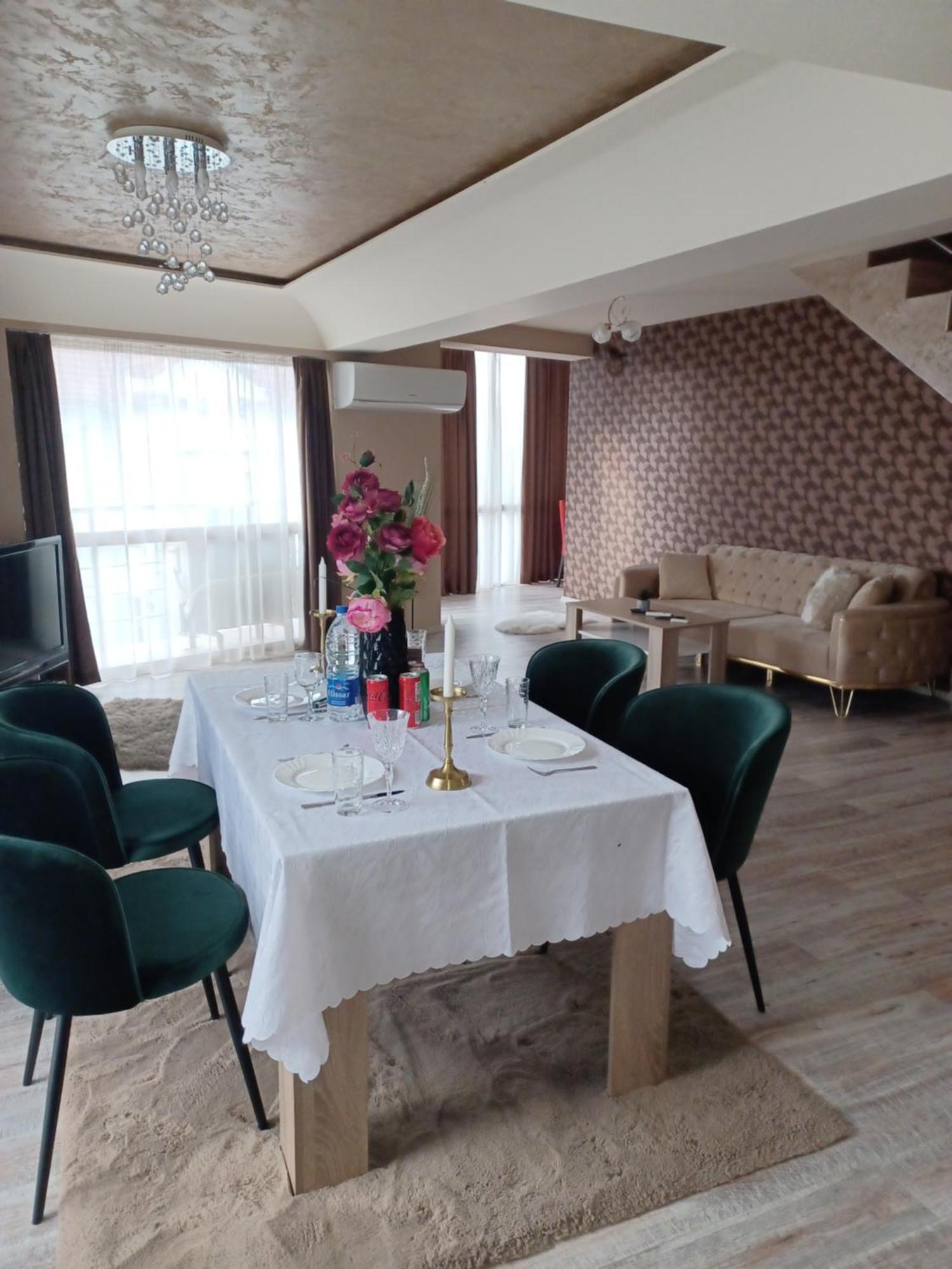 Версай Apartment คาซานลัก ภายนอก รูปภาพ