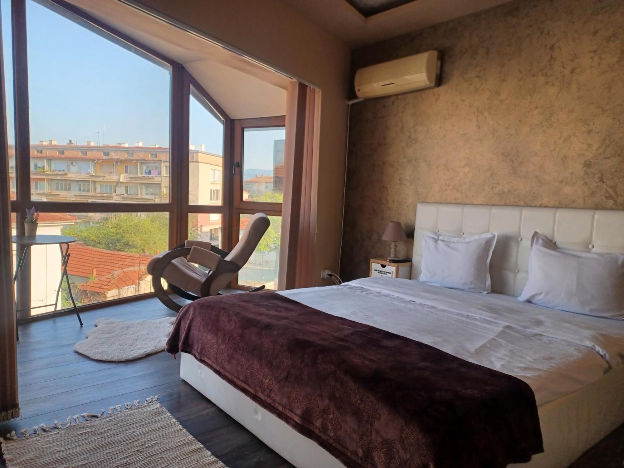 Версай Apartment คาซานลัก ภายนอก รูปภาพ