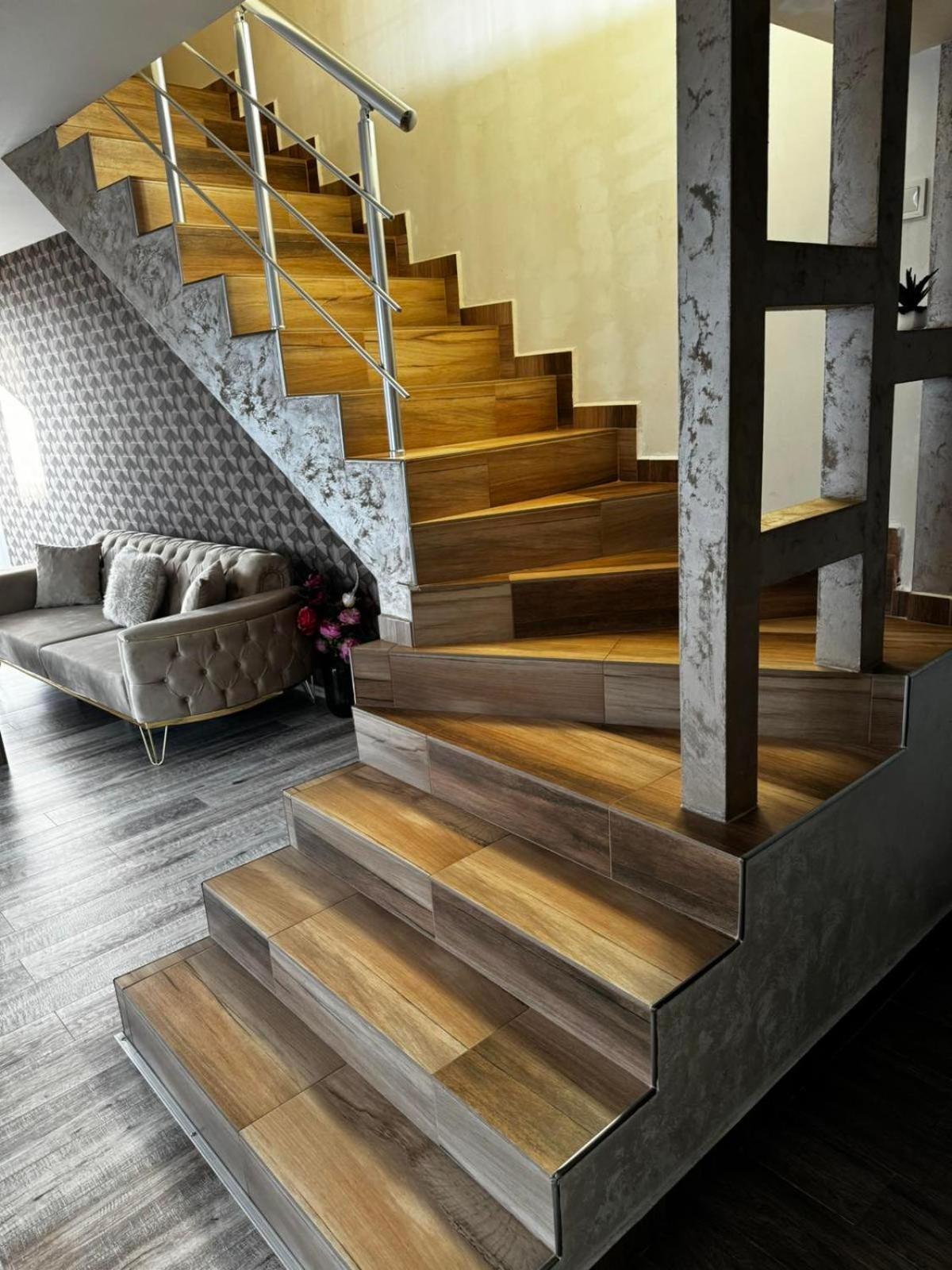 Версай Apartment คาซานลัก ภายนอก รูปภาพ