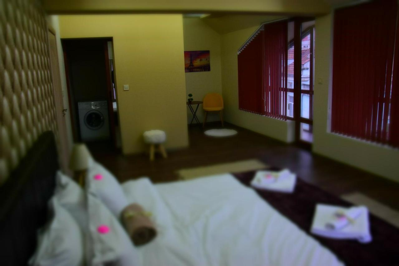 Версай Apartment คาซานลัก ภายนอก รูปภาพ